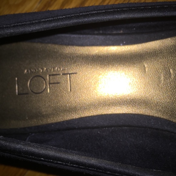 NEW Ann Taylor Loft Black suede flats with gems - Picture 5 of 7